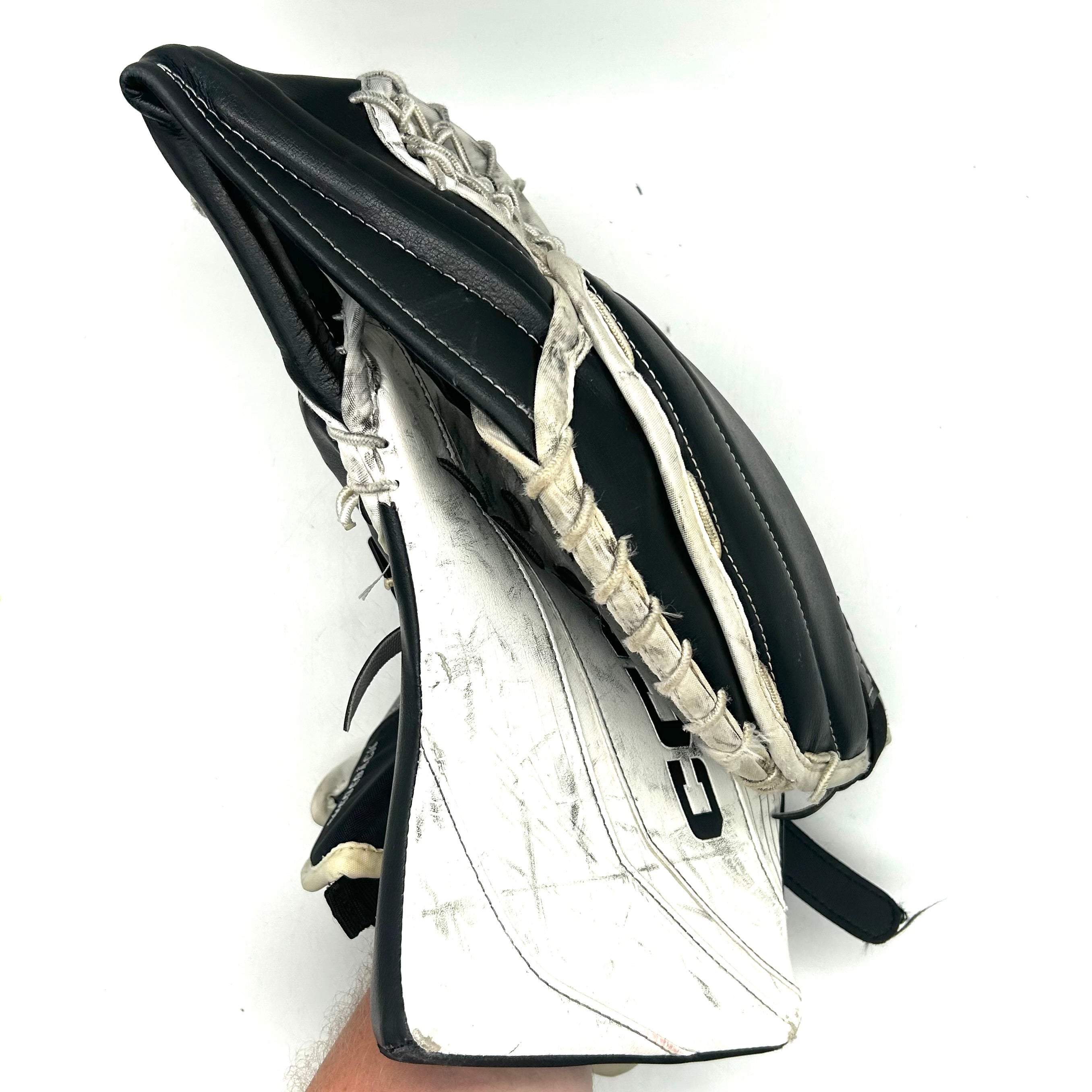 CCM Extreme Flex 6 - Gant de gardien de but Pro Stock d'occasion (blanc/noir)